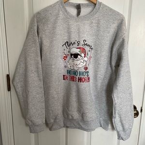 Gildan adult fleece crewneck unisex size medium Christmas santa ho ho ho